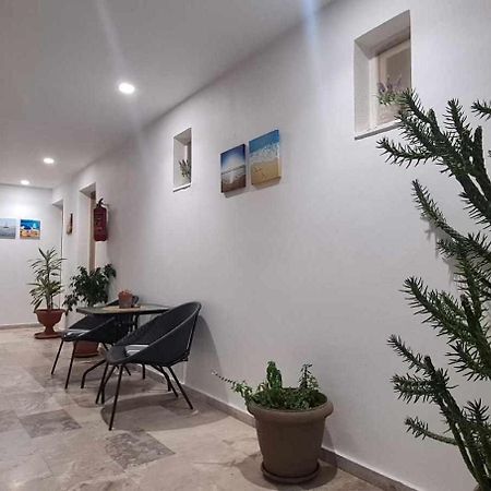 Luis Apartments 马斯蒂查里 外观 照片