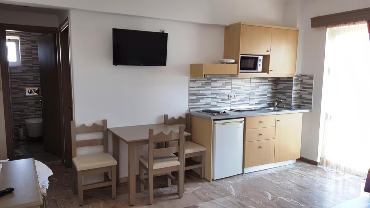 Luis Apartments 马斯蒂查里 外观 照片
