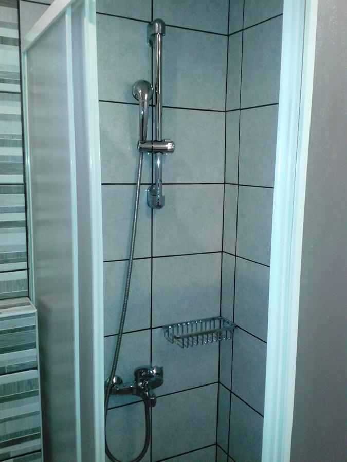 Luis Apartments 马斯蒂查里 外观 照片